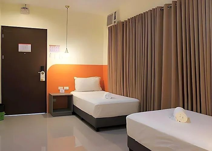 Travelbee Capitol 2*