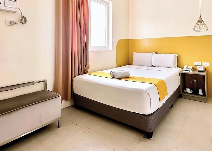 Отель Travelbee Capitol 2*